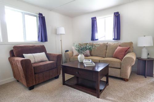 Colville House | Wilderness West Resort Cabin 5