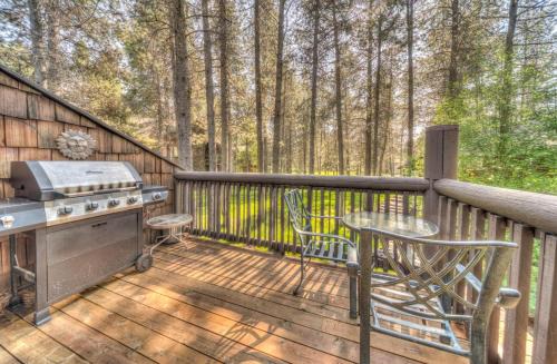 Sunriver Apartment | Wildflower - Unit 54
