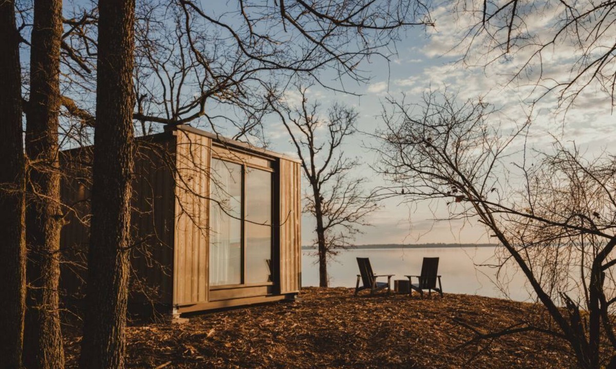 Quinlan Cabin | Wilding Hotels Tawakoni Lakefront Suite