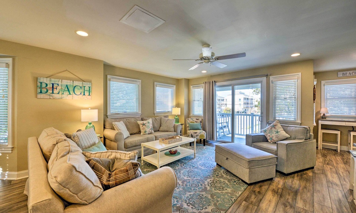 Wildwood House | Wildwood Townhome w/Patio: 1 Block To The Beach!