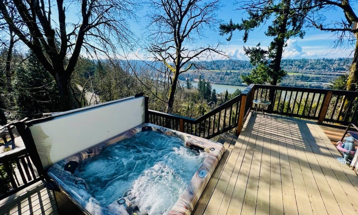 Marylhurst House | Willamette River Overlook