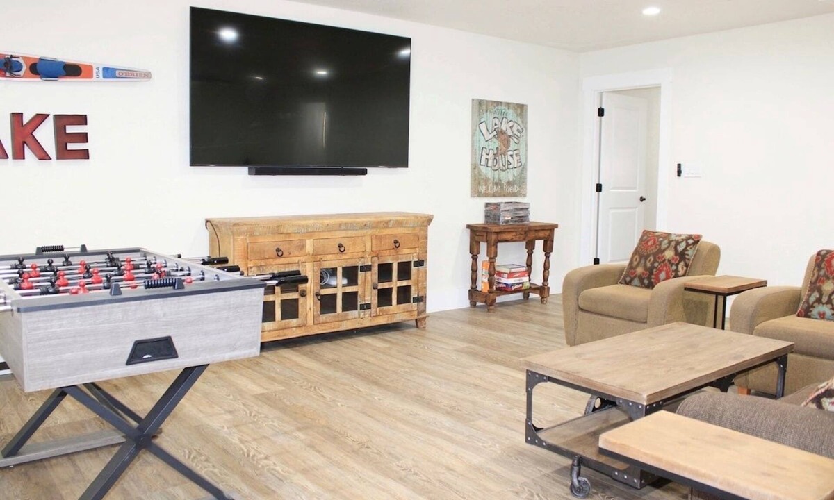 Pottsboro House | Willard Lodge | Hottub