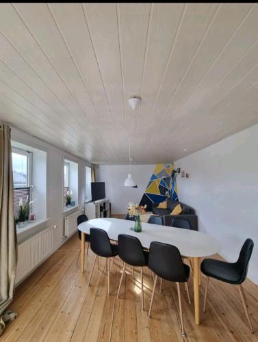 Skaerbaek House | Willkommen in Frifelt Nähe Rømø mit wunderschönen Garten