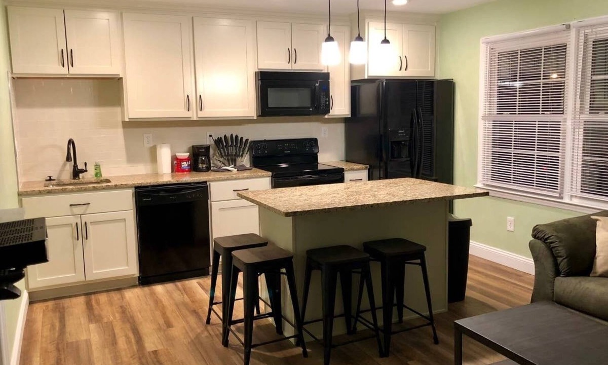 Willoughby Spit Condo | Willoughby Escape - Suite 6