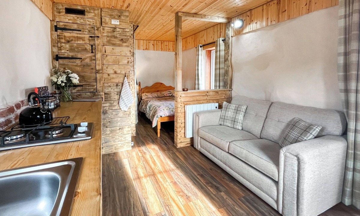 Forres Cottage | Willow Bale Cabin - UK49074