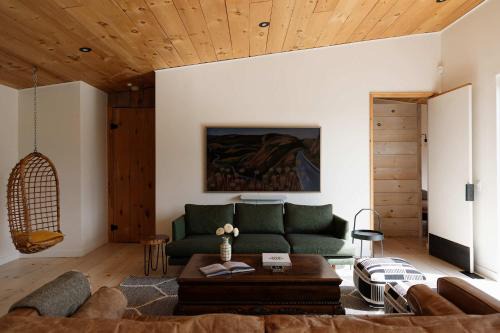 Hillier House | Willow Creek - Modern Sunlit Bungalow ST-2024-0253