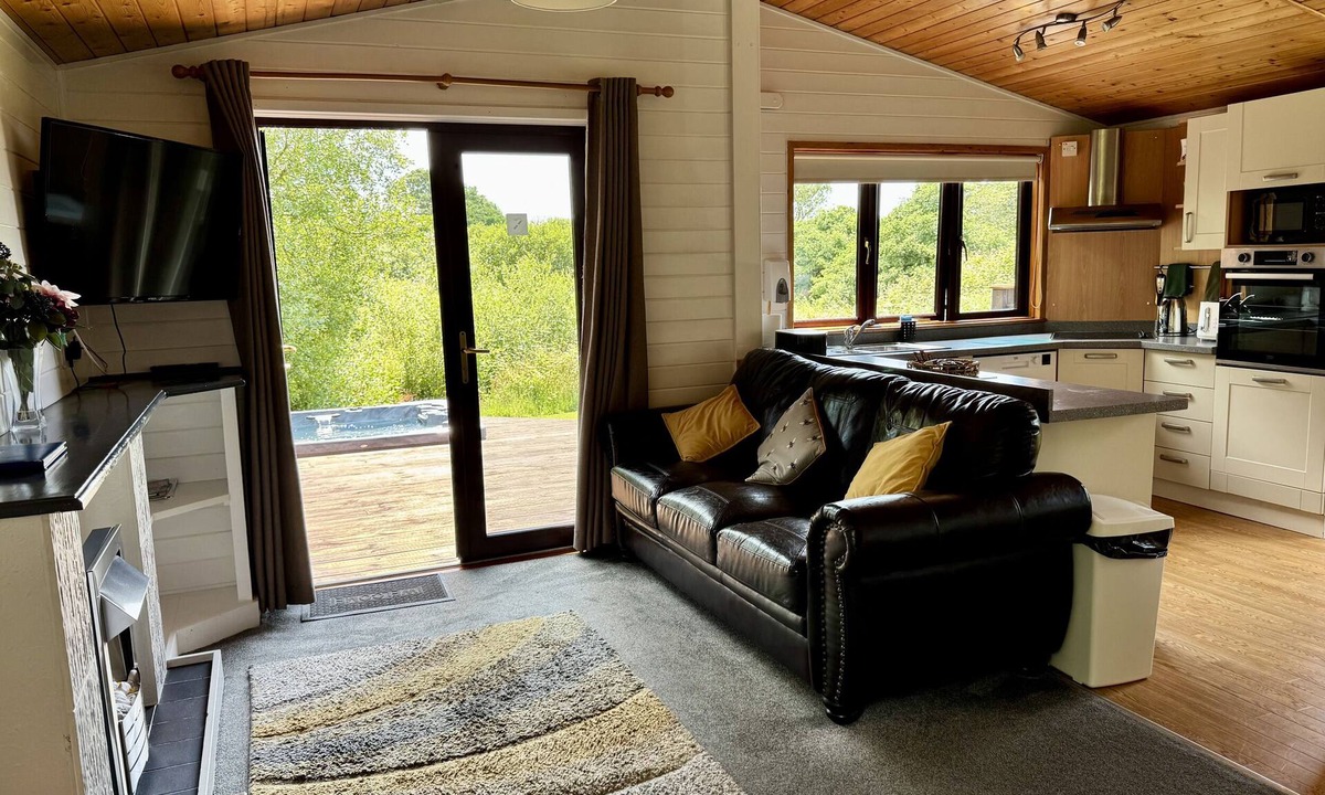 Helford Passage Cottage | Willow Lodge