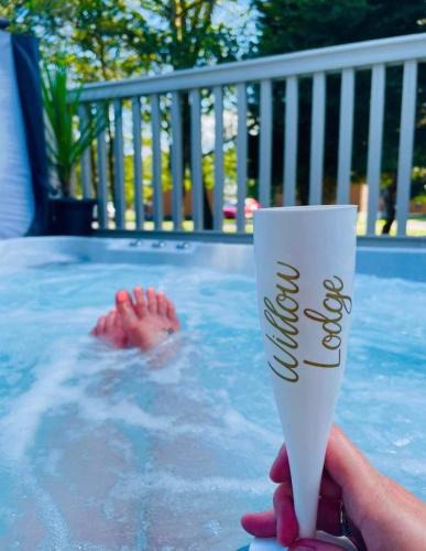 Pocklington House | Willow Lodge with Hot Tub