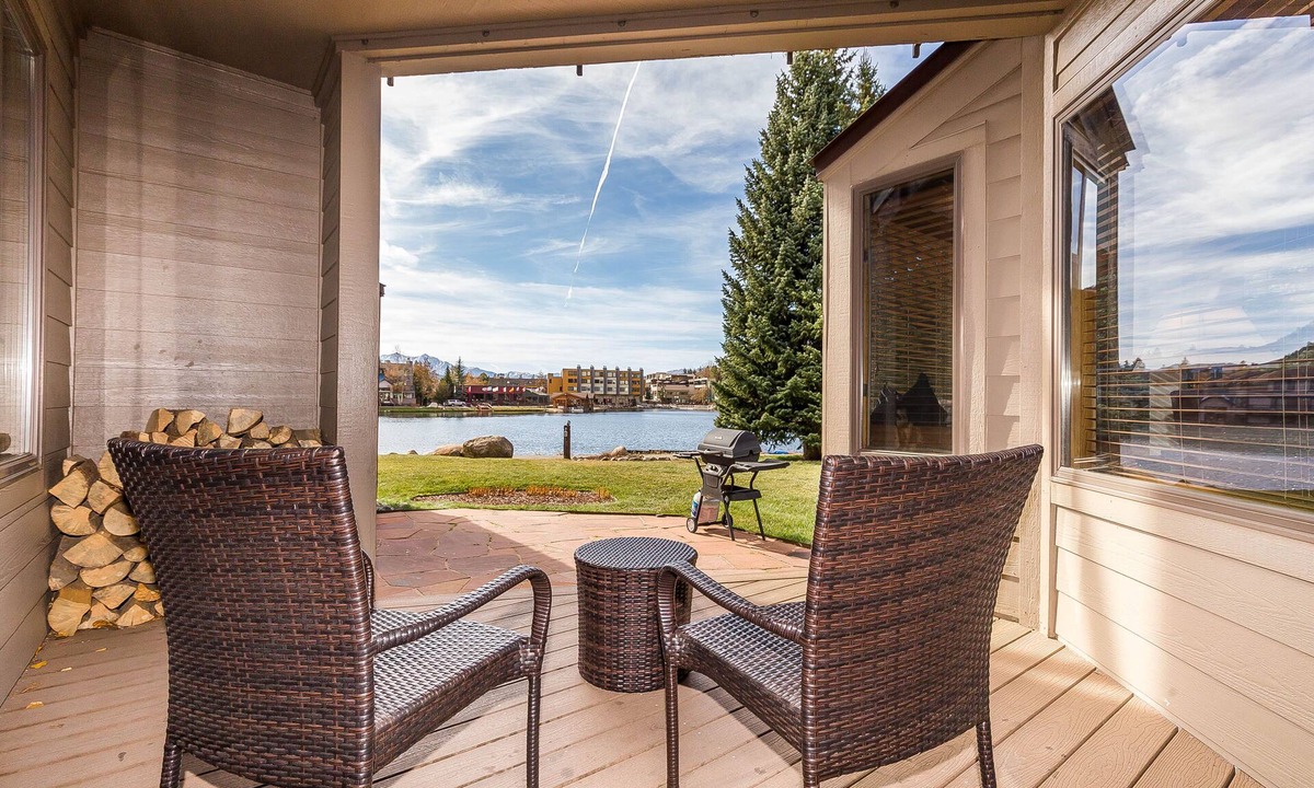 Lakeside Village Apartment | Willows #1714 by Summit County Mountain Retreats