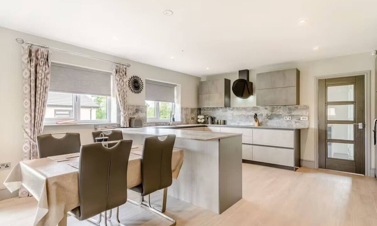 Blackburn Cottage | Willows Cottage