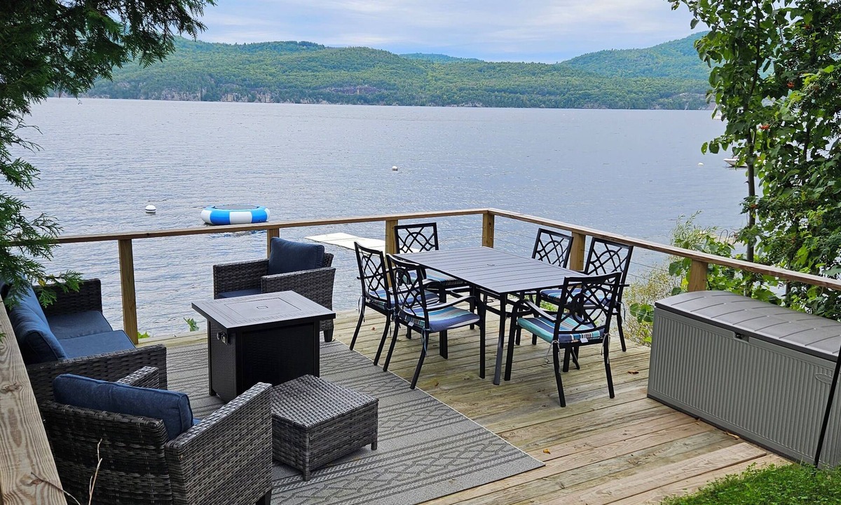 Willsboro House | Willsboro Relaxing Waterfront Getaway