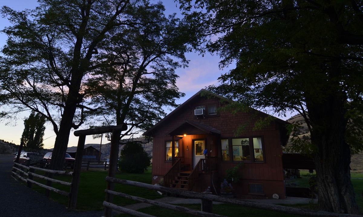 Fossil Hotel | Wilson Ranches Retreat