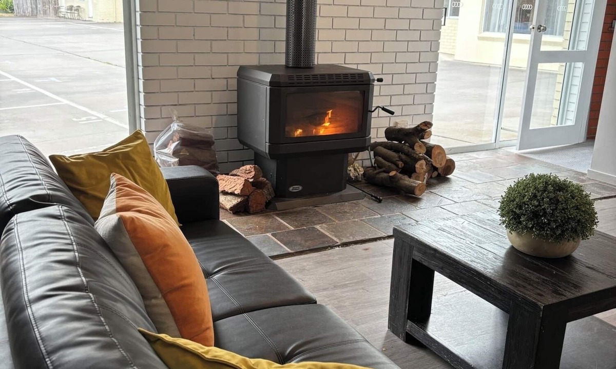 Foster Hotel | Wilsons Promontory Motel