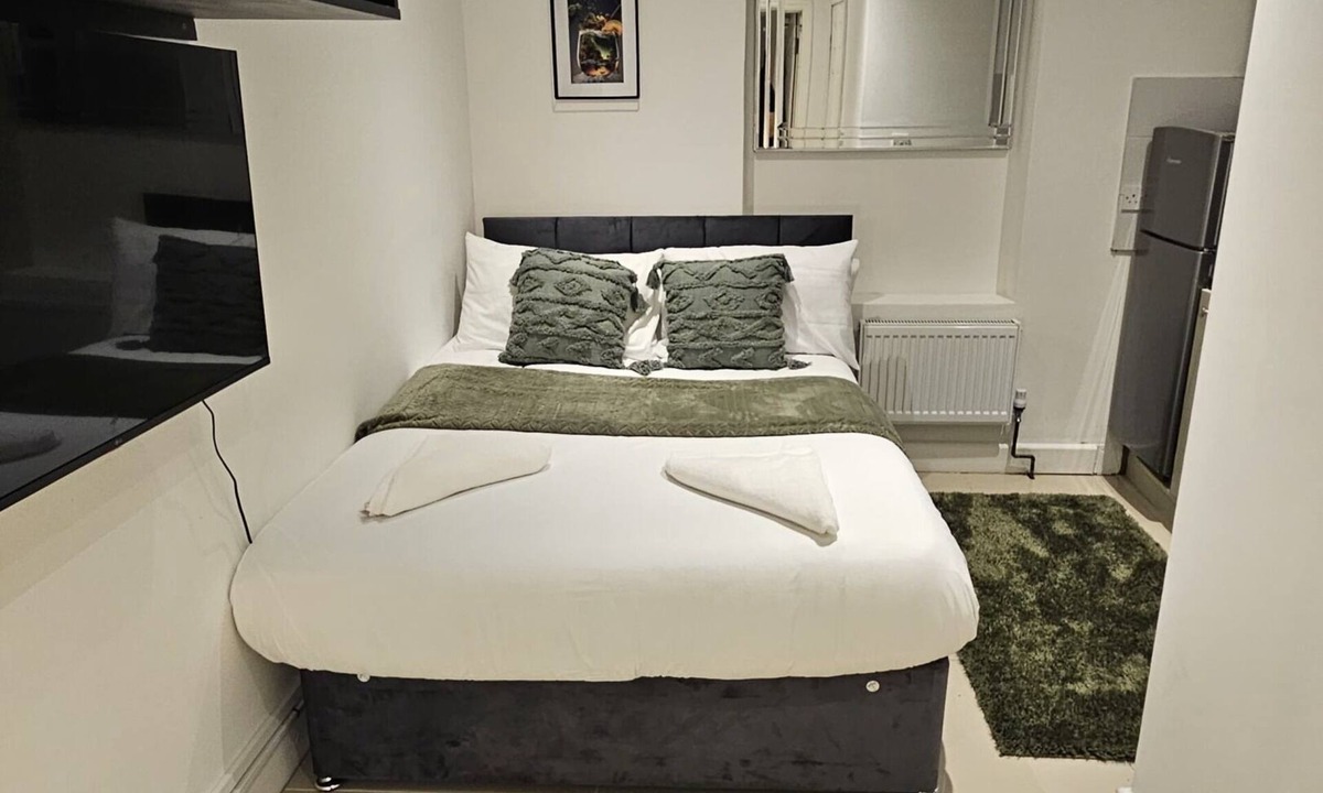 Wimbledon Park Apartment | Wimbledon | Room | Ensuite