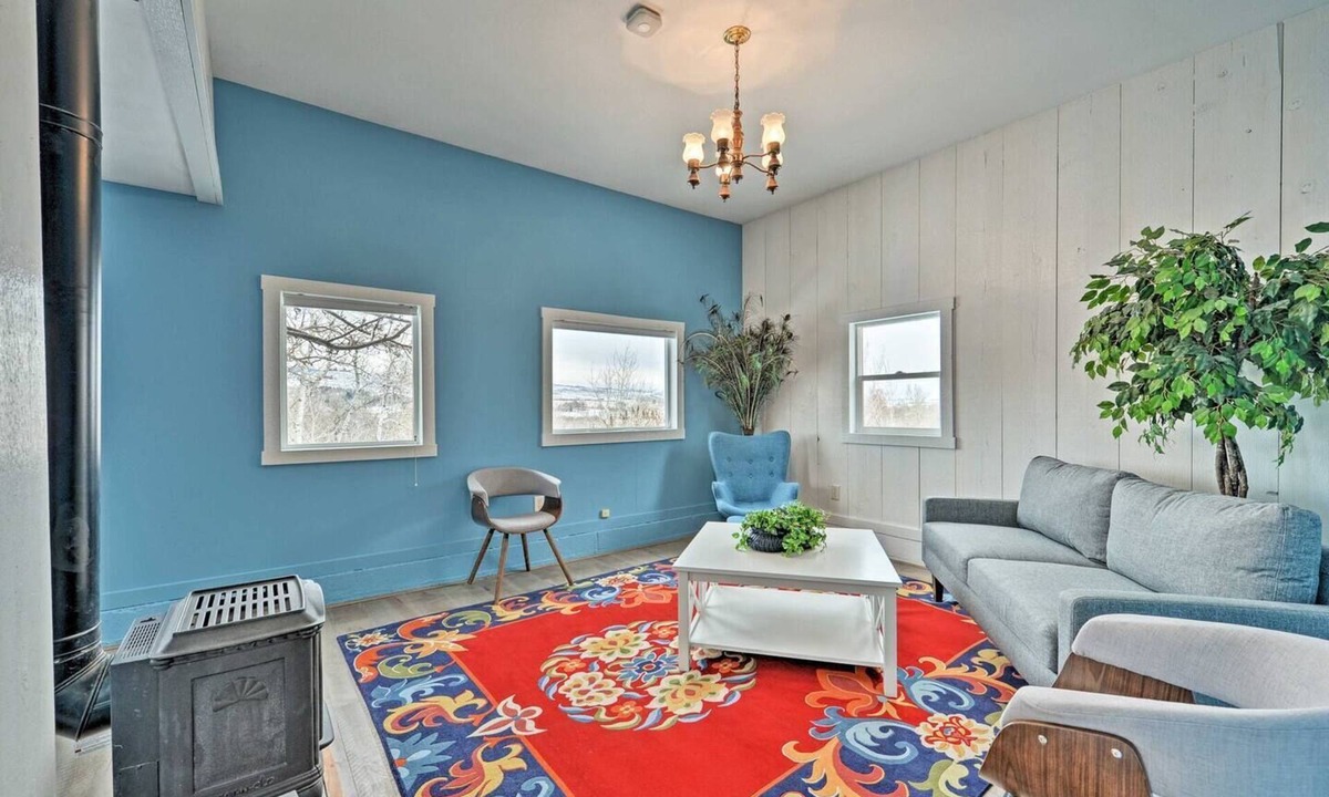 Lander Apartment | Wind River Quarters, Near Downtown. Sleeps 4.