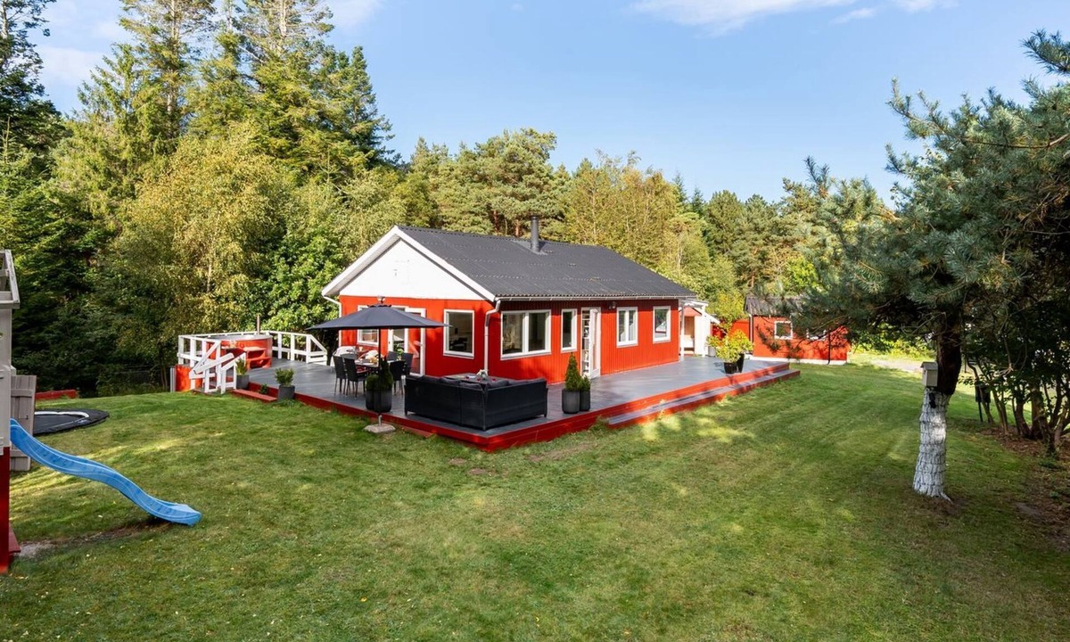 Handrup House | "Winder" - 925m from the sea by Interhome