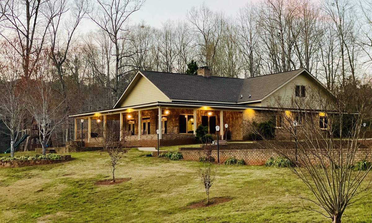 Culloden House | Winding Creek Lodge, Culloden, GA