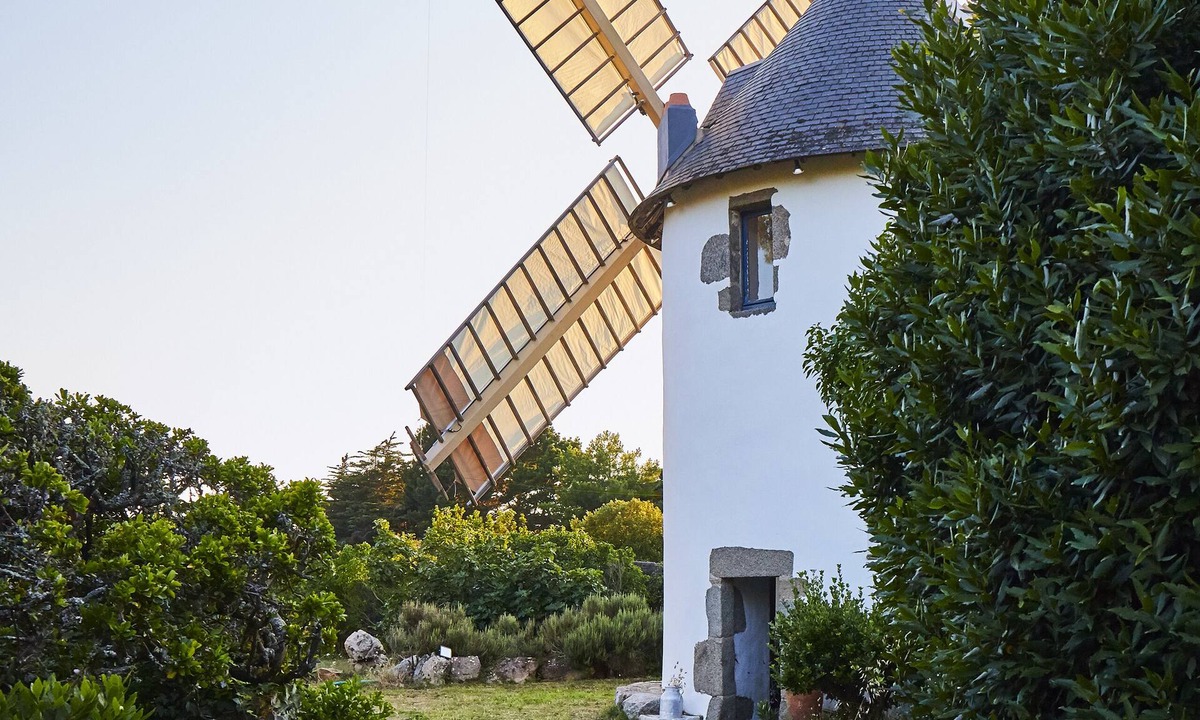 Ile d'Yeu House | Windmill | authenticity and modernity