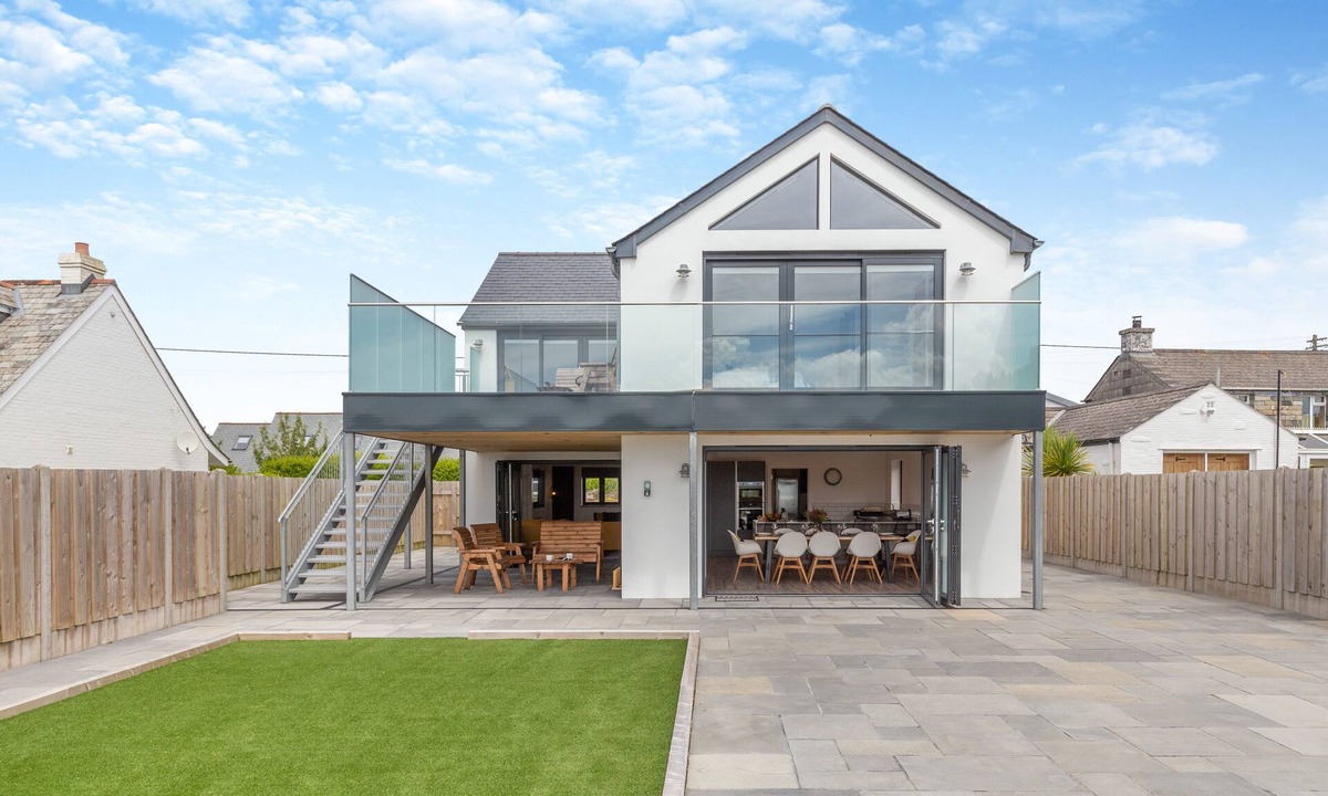 Trevone House | Windmill View - Trevone