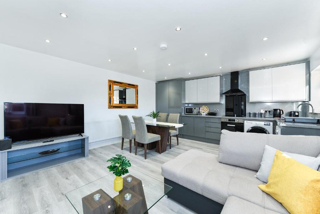 Mansfield House | Windmill Villa