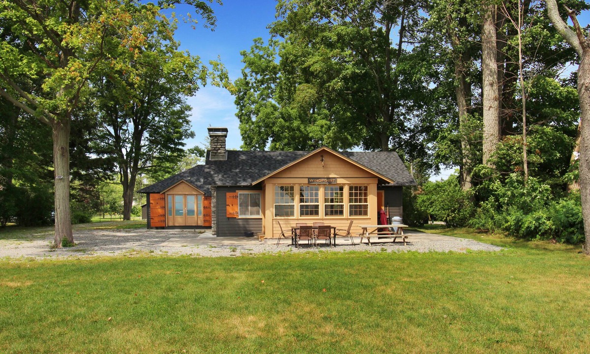 Fort Erie Cottage | Windpoint Cottage