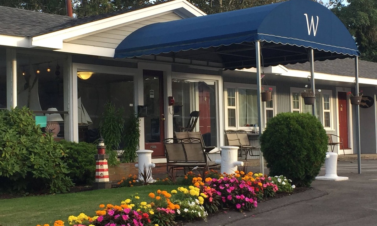 West Yarmouth Hotel | Windrift Motel