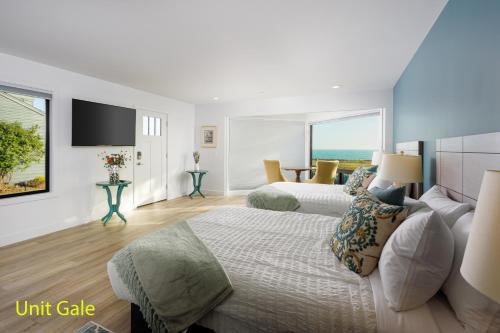San Simeon House | Windrush Inn - Cambria