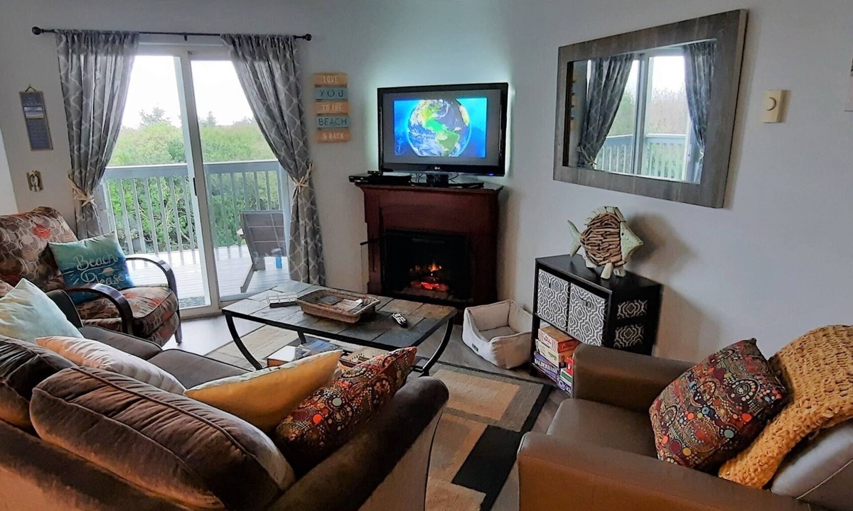 Ocean Shores House | Windsong # 5 - Beautiful Ocean Front Condo