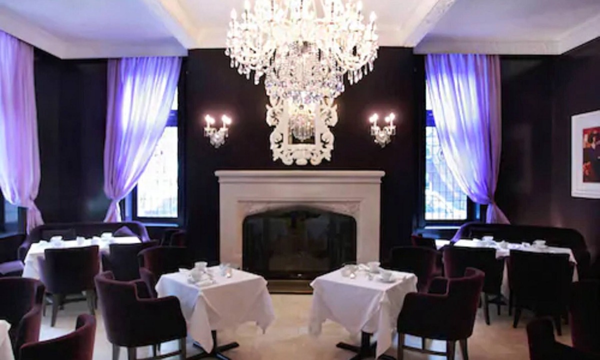 Bloor-Yorkville Hotel | Windsor Arms Hotel