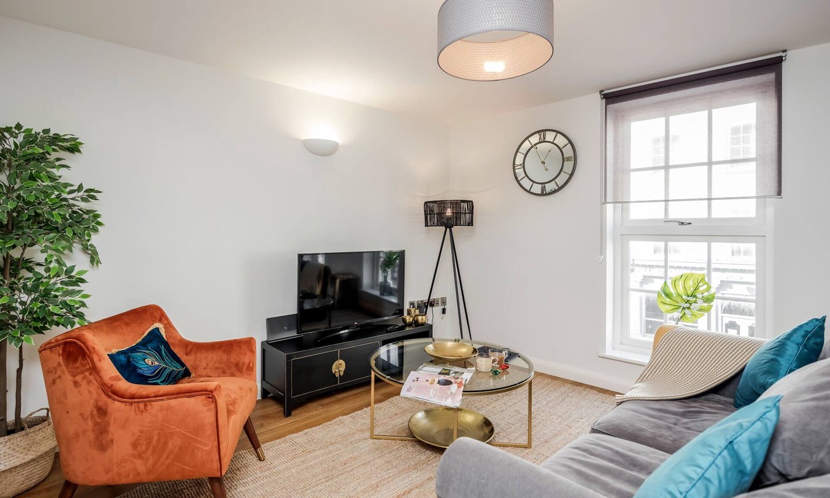 Windsor City Centre Apartment | Windsor Cosy Stay 2BR : Spring Special Discount