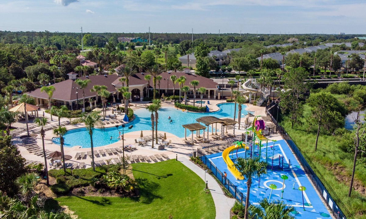 Windsor Hills Condo | Windsor Hills 3 Bed Condo! Great Rates!