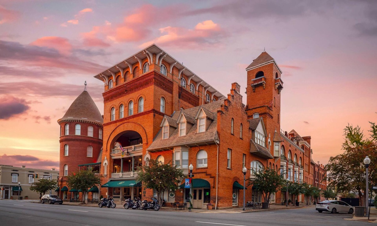 Americus Hotel | Windsor Hotel, an Ascend Collection Hotel