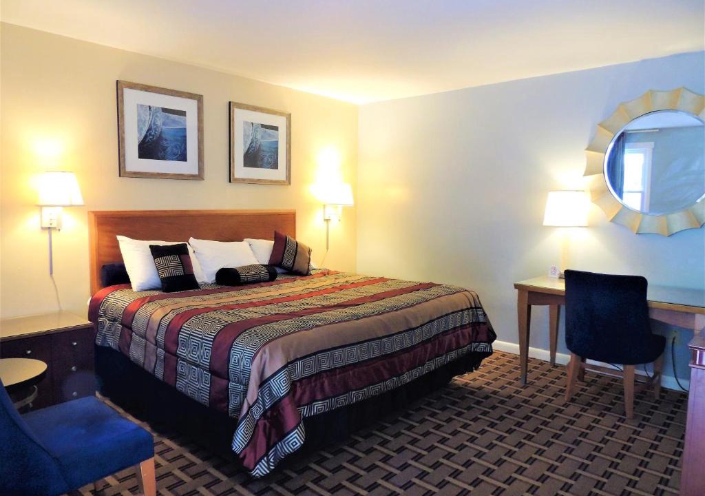Groton Hotel | Windsor Motel