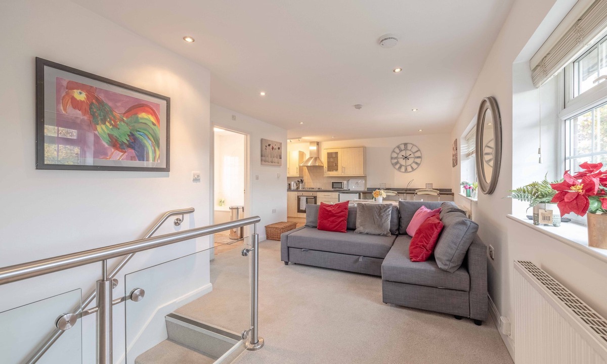 George Green House | Windsor/Wexham Cosy Home form Home