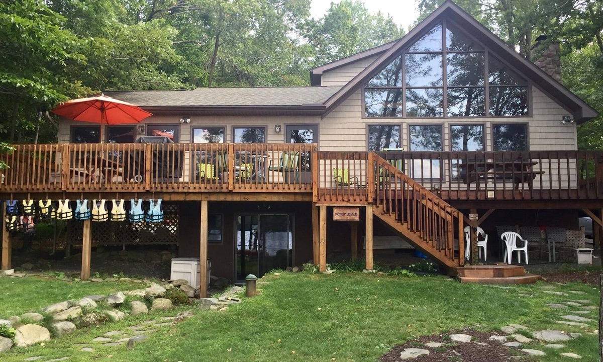 Gouldsboro House | Windy Break Lake Front House