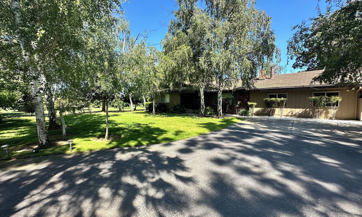 Victor House | Wine Country Getaway