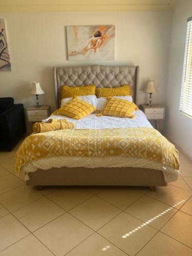 Morphett Vale Apartment | Wine & Waves Hideaway!