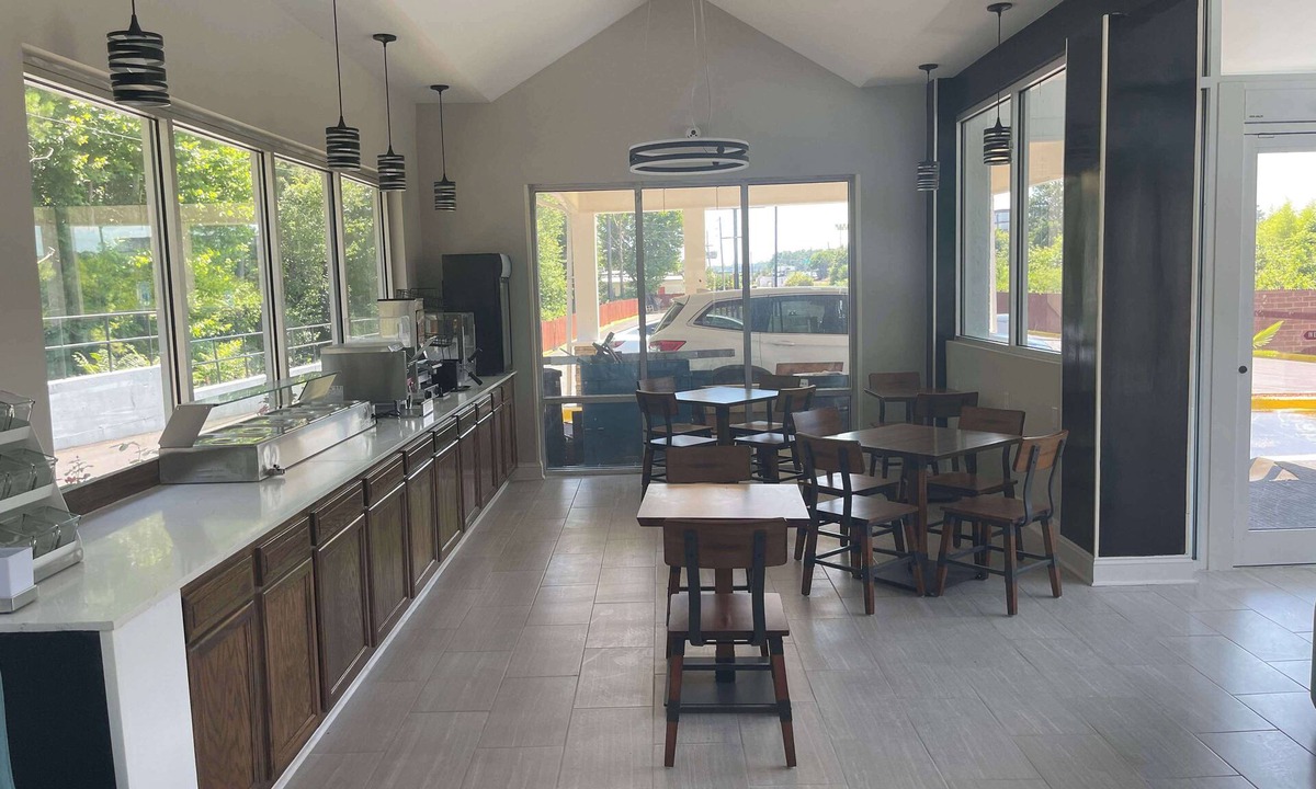 Dentsville Hotel | Wingate by Wyndham Columbia/Fort Jackson