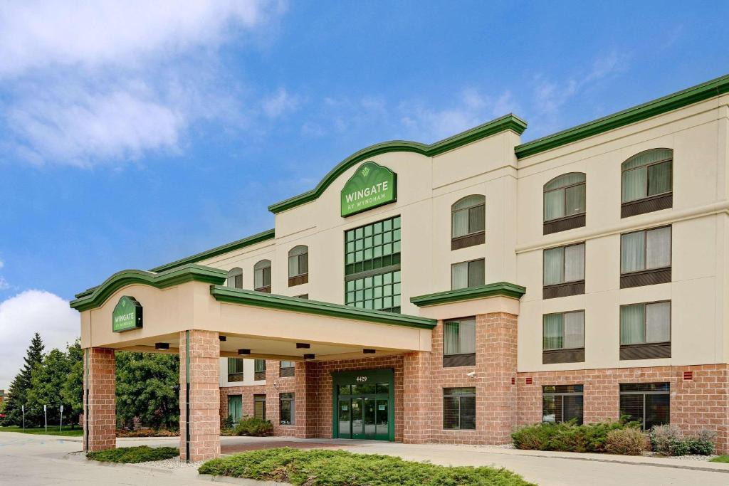Fargo Hotel | Wingate by Wyndham Fargo