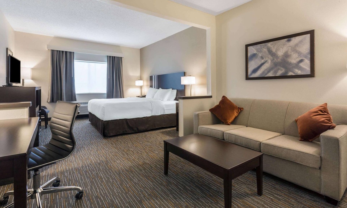 Gurnee Hotel | Wingate by Wyndham Gurnee