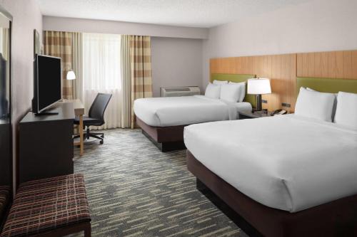 Highlands Hotel | Wingate by Wyndham Lincoln Airport East I-80