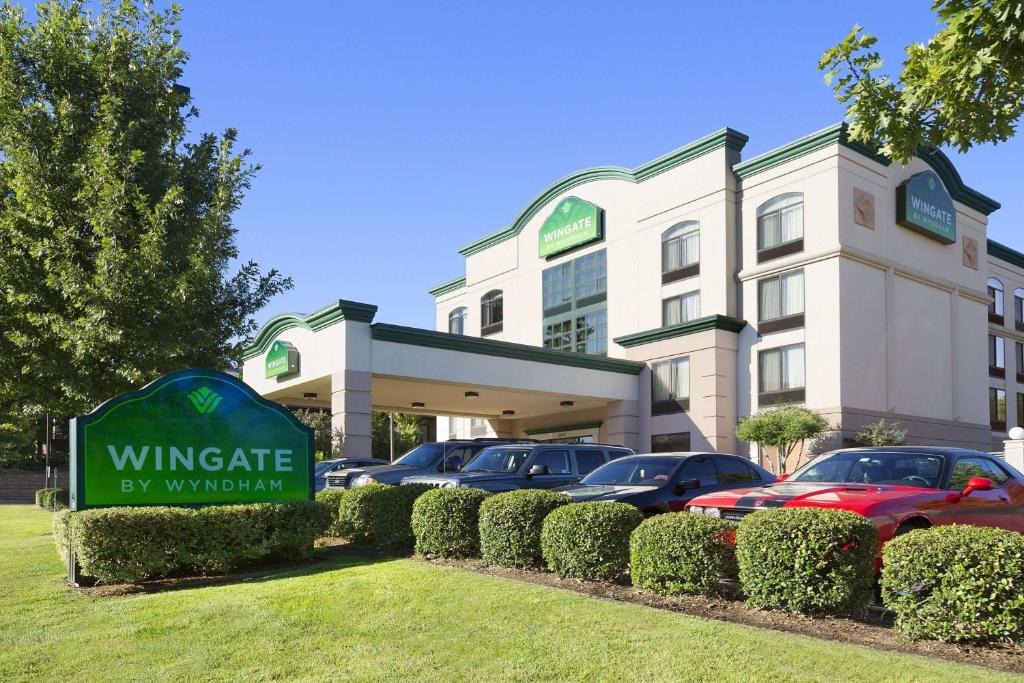 Little Rock Hotel | Wingate by Wyndham Little Rock