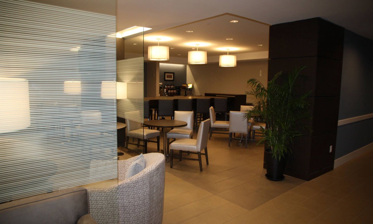 Downtown Niagara Falls Hotel | Wingate By Wyndham Niagara Falls
