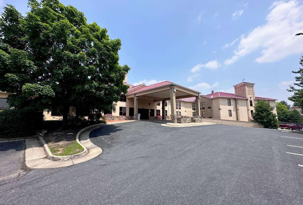 Waynesboro Hotel | Wingate by Wyndham Waynesboro