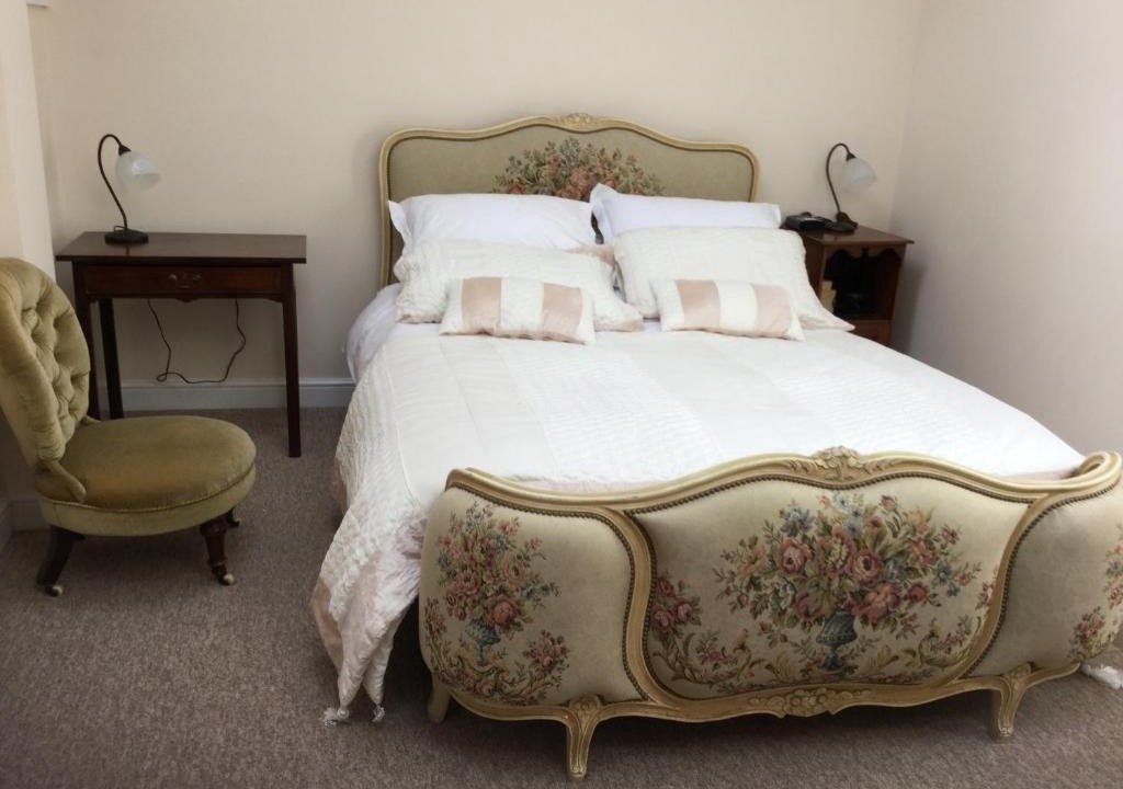 East Dereham House | wingate cottage