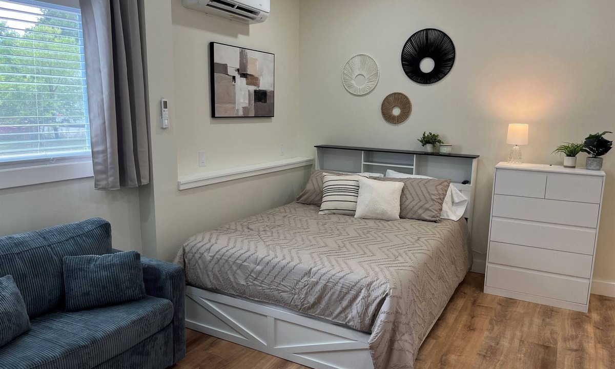 West End Apartment | Winney Hill Studios #3 of 8 - Full Renovation, 1 mile to ASV