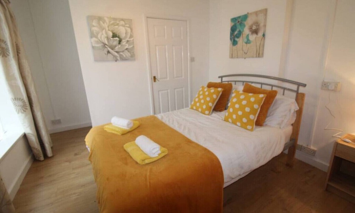 Derby House | Winslow Green House - Derby