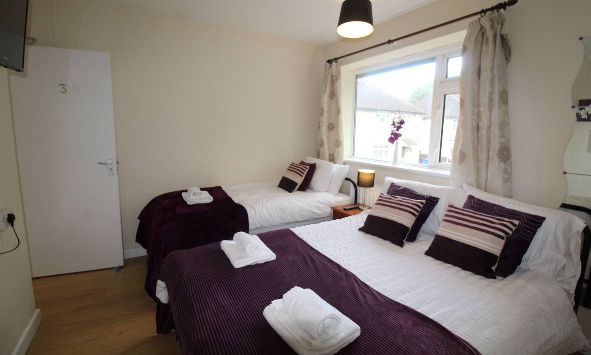 Derby House | Winslow Green House