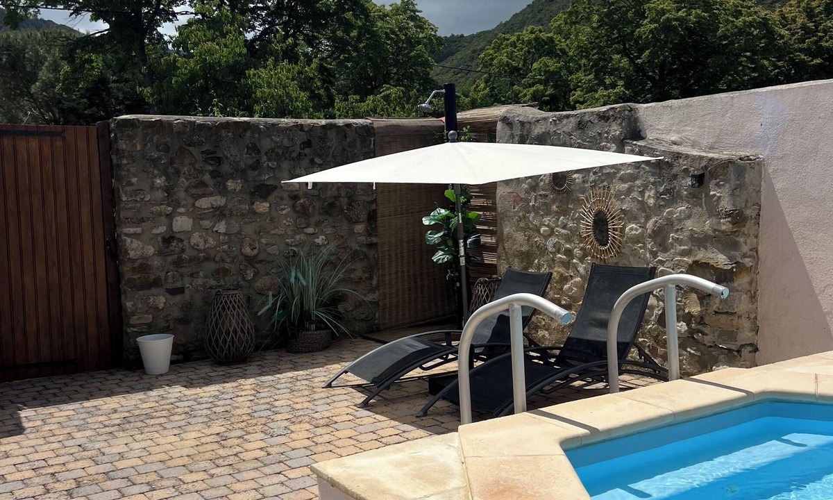 Quillan House | Winter fairy tail in the mountains