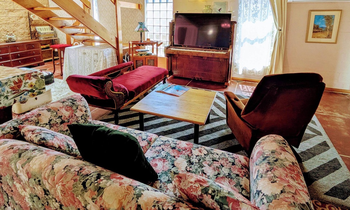 Berridale Apartment | Winter hideaway loft style unit with Fireplace, Billiard table and Bath.